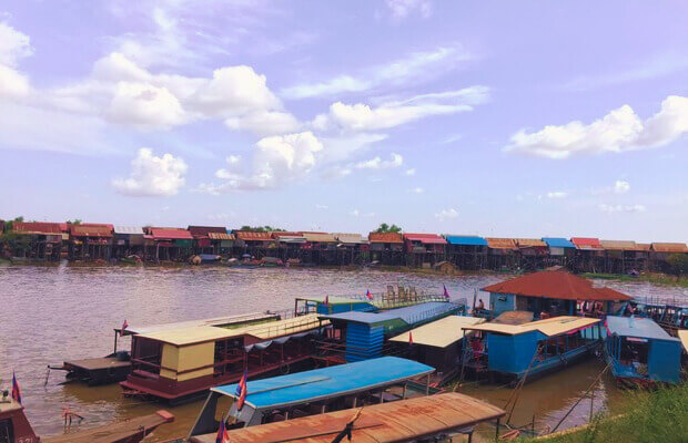 Floating at Kompong Khleang