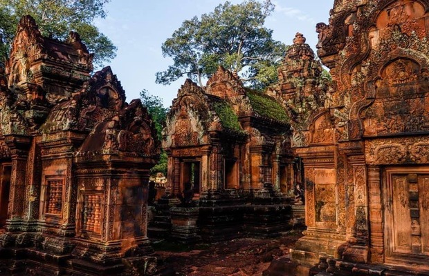 Pink temple at Banteay Srei